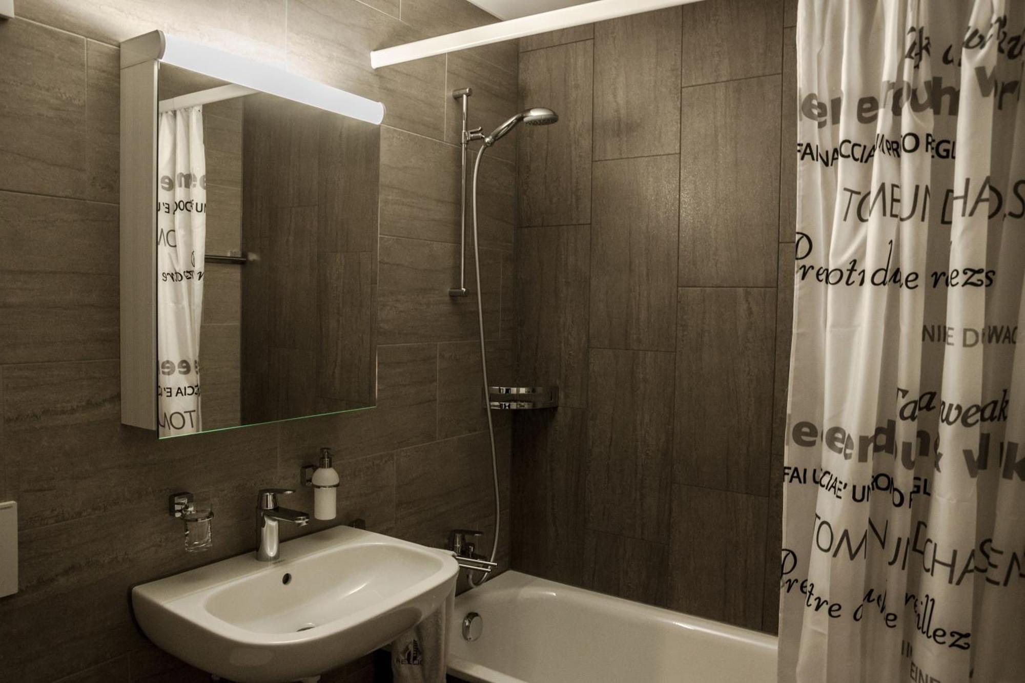 Reloc Serviced Apartments Zurich-Oerlikon Δωμάτιο φωτογραφία